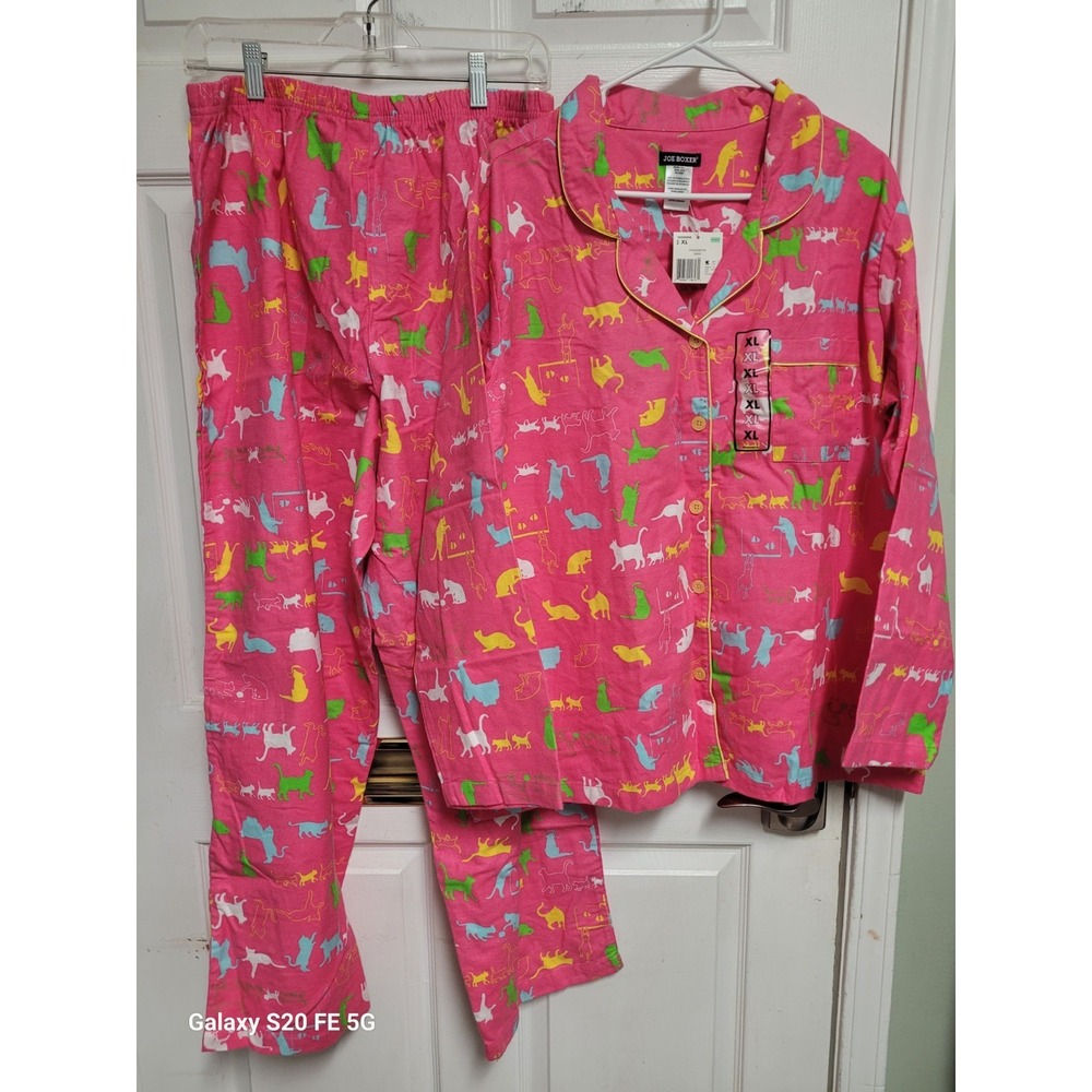 NEW - Cat Lady Fluorescent Cat Print  Women XL 2-Piece Flannel Pajama Sleep Set